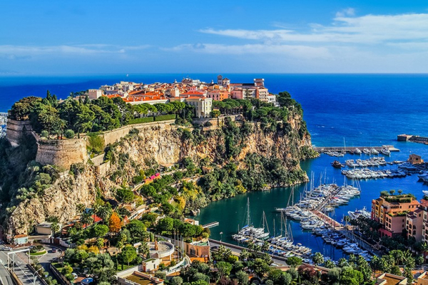 Monaco – quốc gia tí hon có gì? Casino Monte Carlo và kết hợp tuyến nào