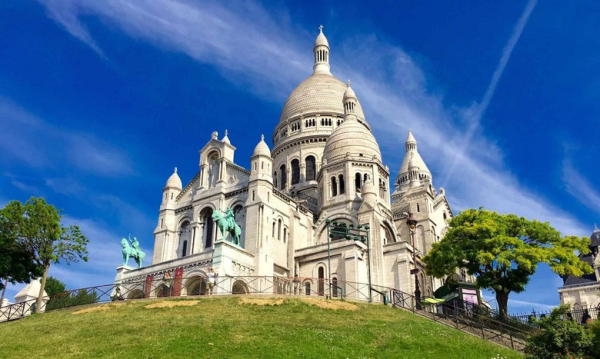 Đồi Montmartre và nhà thờ Sacré-Cœur: có gì đặc sắc, ngắm Paris ở đâu