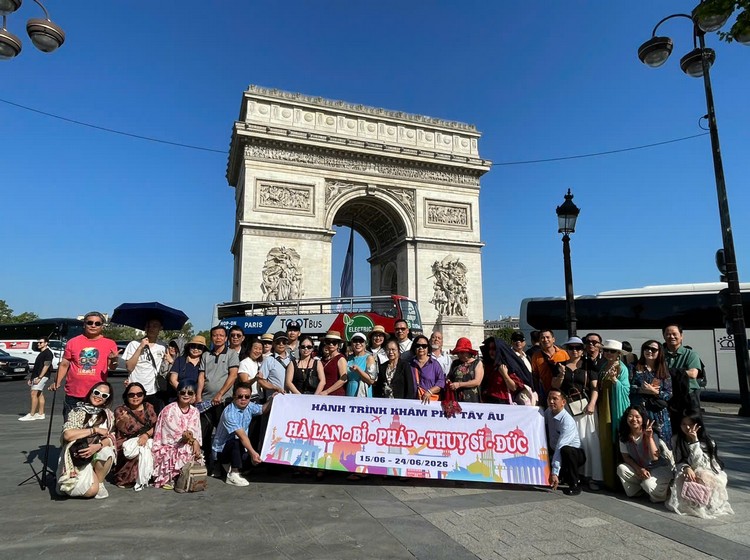 Tour 6 Nước Tây Đông Âu: Pháp - Thuỵ Sĩ - Ý - Áo - Séc - Đức